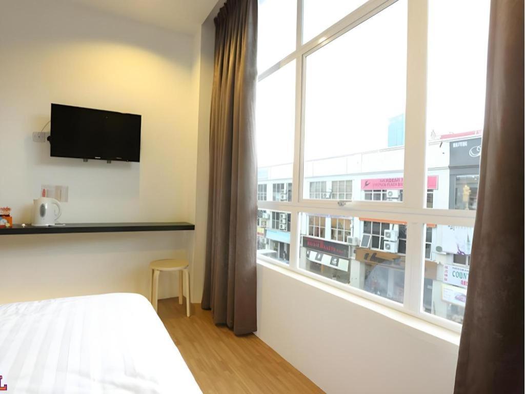 1 Hotel Taman Connaught Kuala Lumpur Eksteriør bilde